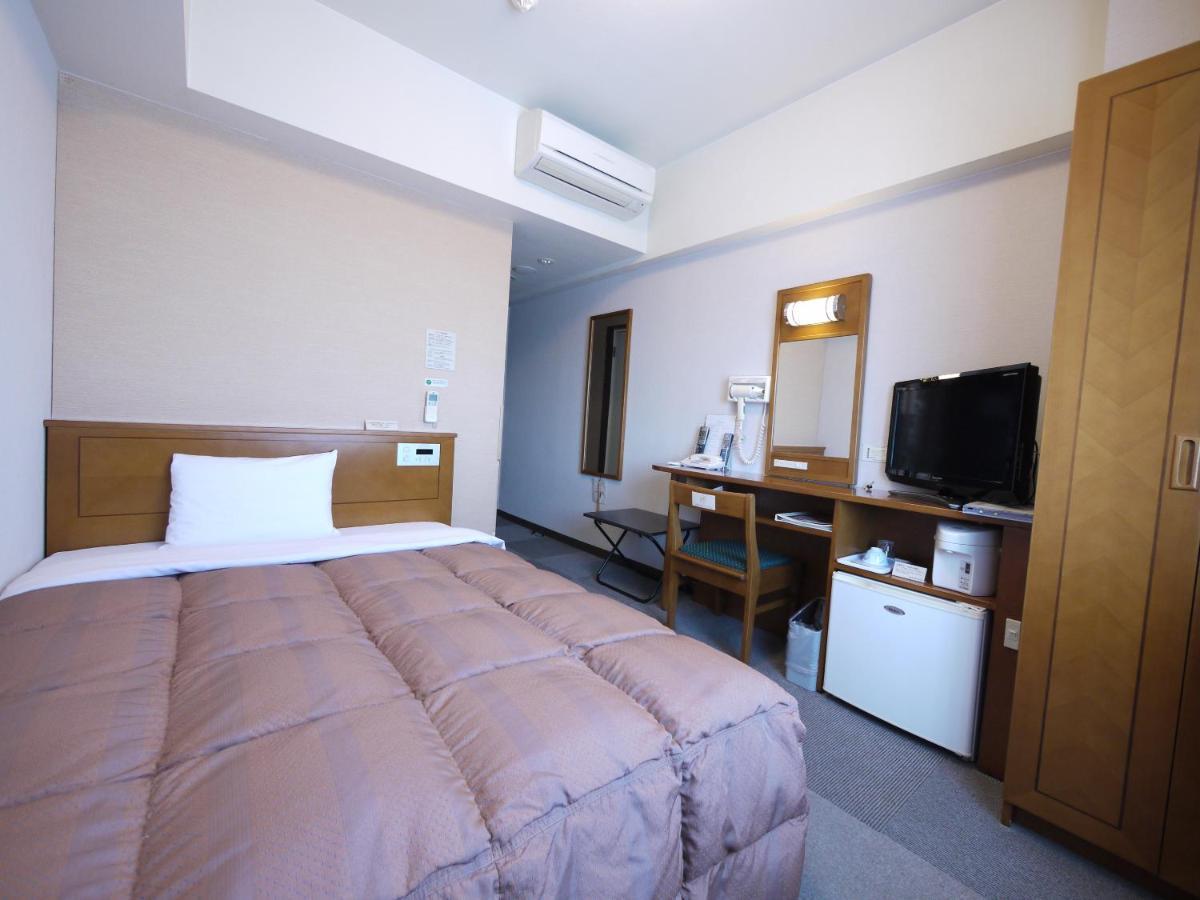 Hotel Route-Inn Matsusaka Ekihigashi Exteriör bild